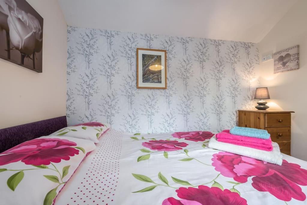 Coastal Cottage 'The Garden Cottage ' Hartland Esterno foto