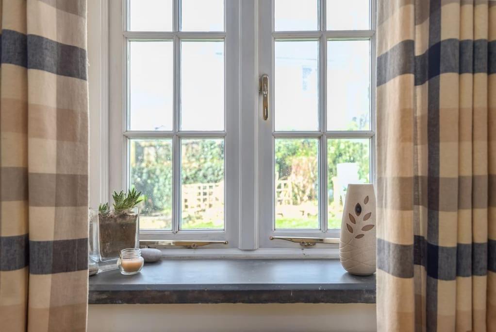Coastal Cottage 'The Garden Cottage ' Hartland Esterno foto